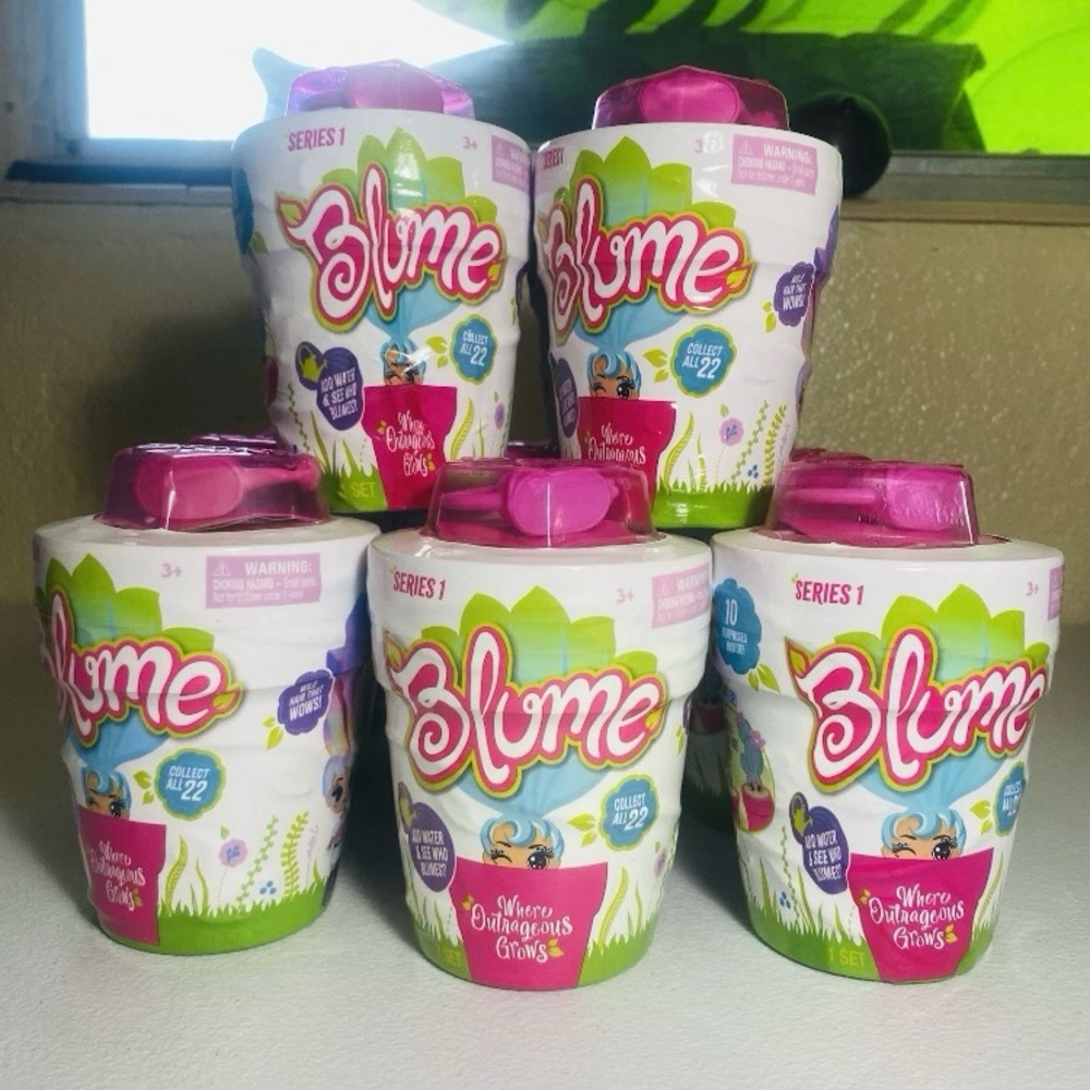 Blume Series 1 Surprise Doll - Pink Lot of 13 - Picture 2 of 8